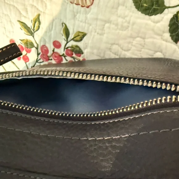 Coach Bleecker Felicia Pebble Black Leather Handbag F0882-F12323 EUC - Picture 9 of 12